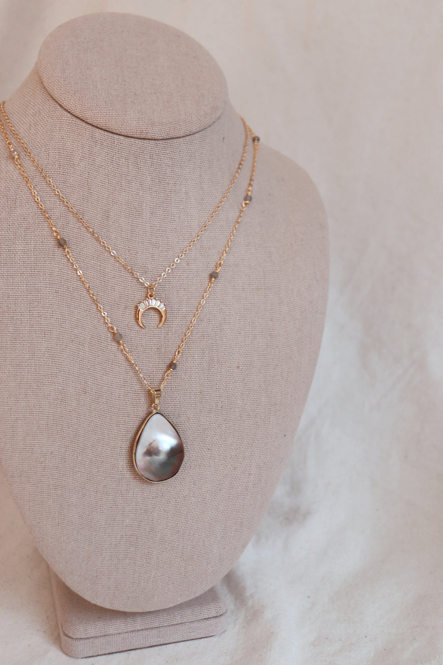 Siren | black mother of pearl necklace gift set