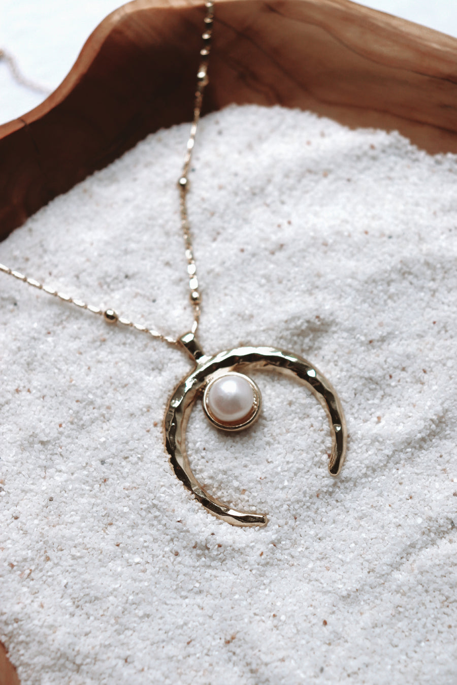 Anahita | Pearl Crescent Necklace