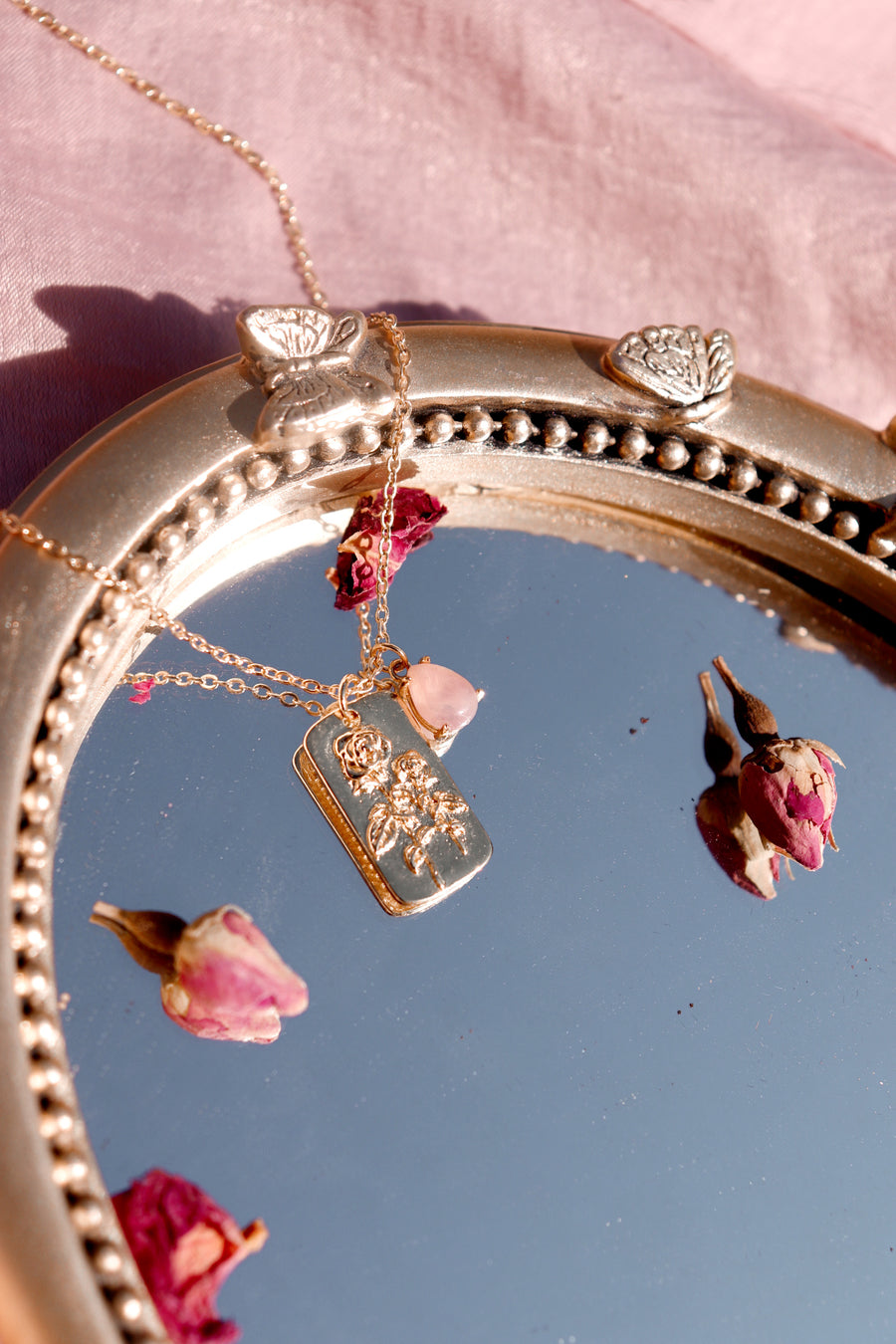 The mystic rose | rose quartz necklace