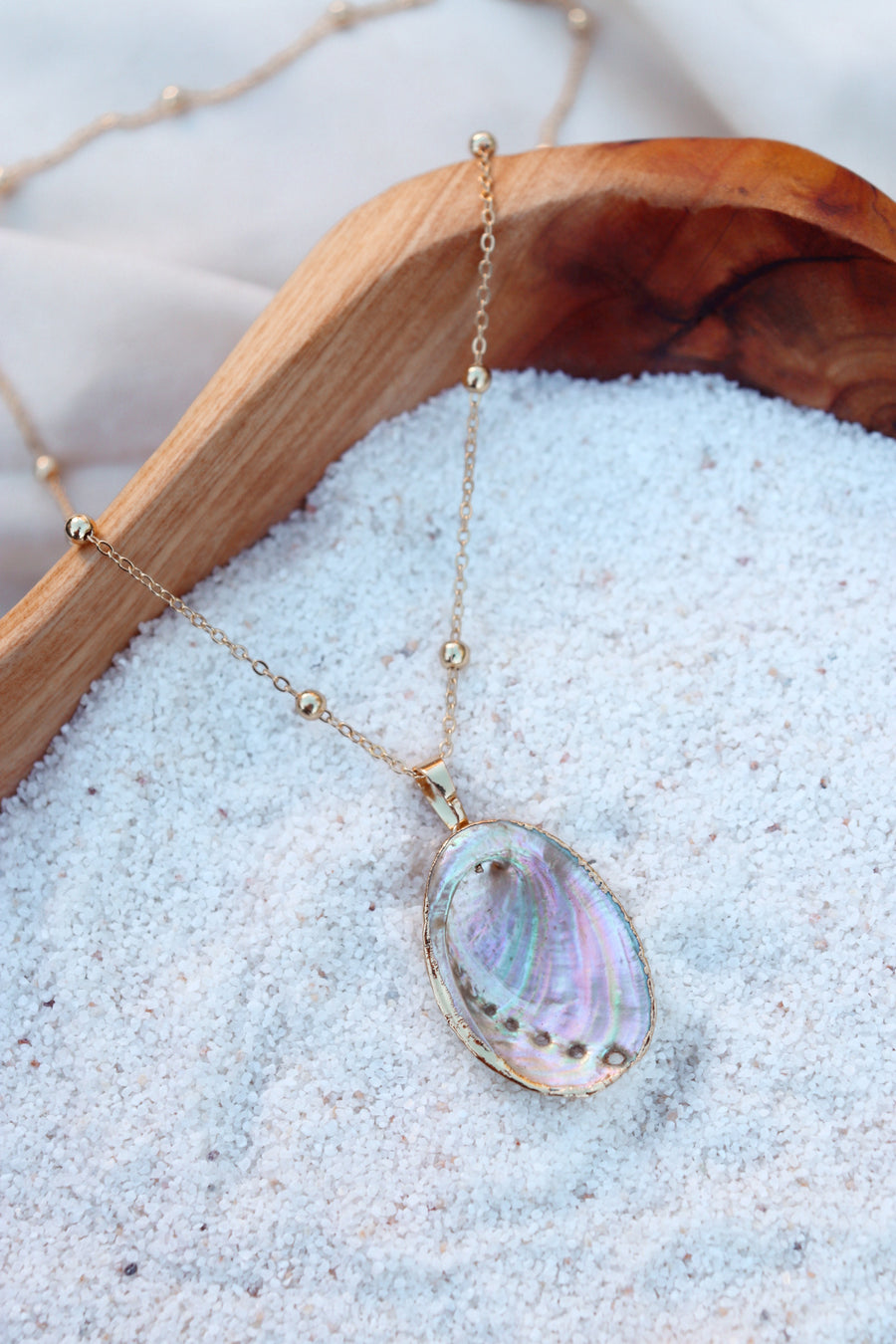 *PRE-ORDER* Calypso | Reversible Aura Seashell Necklace