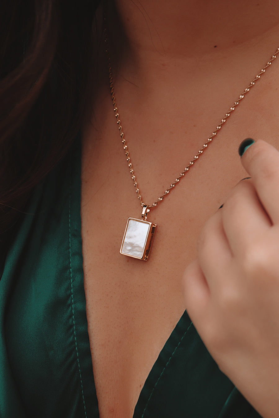 Love story | mother of pearl locket